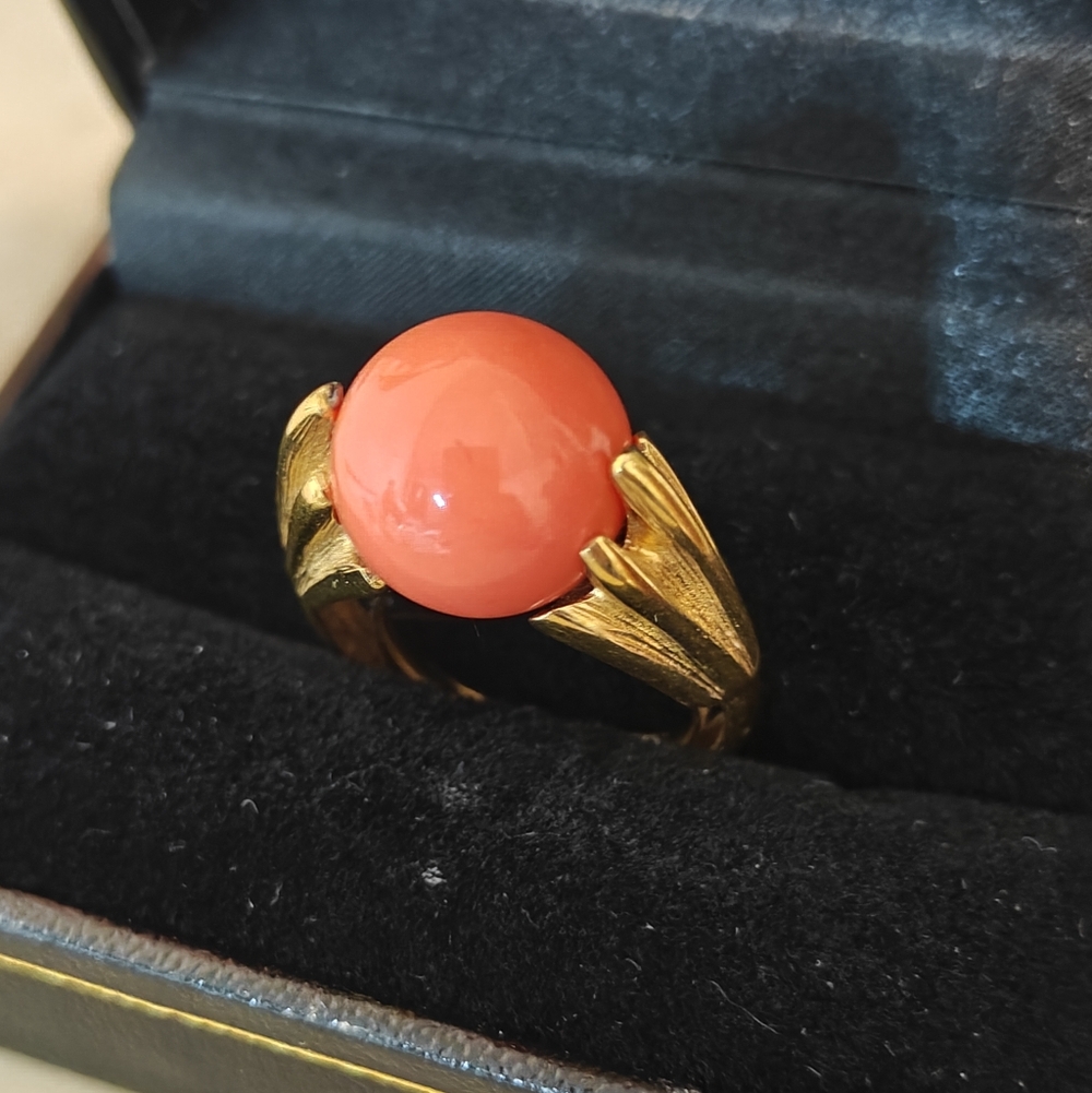 Vintage Brutalist Yellow Gold Plated High Dome Ring with Faux Pink Coral